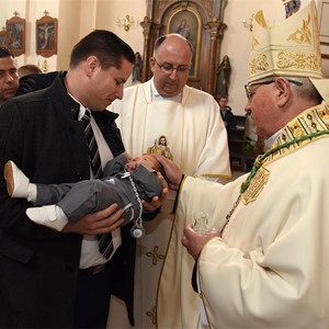 Biskup Gorski krstio peto dijete obitelji Jelavić